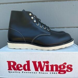 NEW AND DISCONTINUED Red Wing 8165 Lace Up Black Leather Boots